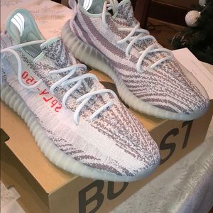 SOLD YEEZY Boost 350 V2 Blue Tint